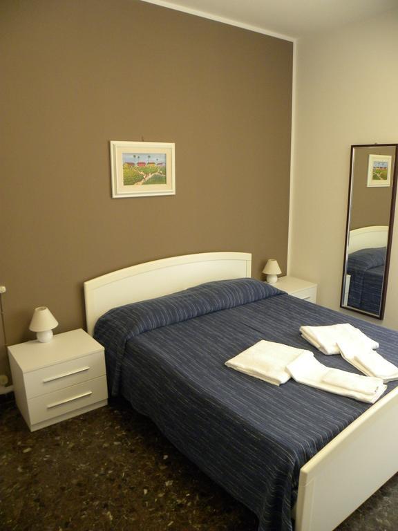 La Neigra Hotel *